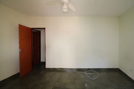 Casa à venda com 140m², 4 quartos e 1 vagaCasa 2 - Quarto 1