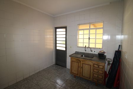 Casa à venda com 140m², 4 quartos e 1 vagaCasa 2 - Cozinha