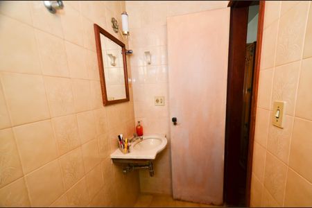 Apartamento à venda com 83m², 3 quartos e 1 vaga Apartamento à venda com 83m², 3 quartos e 1 vagaBanheiro social