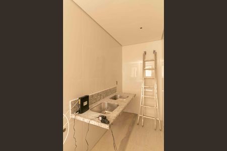 Casa à venda com 430m², 4 quartos e 4 vagasÁrea de Serviço 2