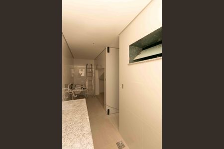 Casa à venda com 430m², 4 quartos e 4 vagasÁrea de Serviço 2