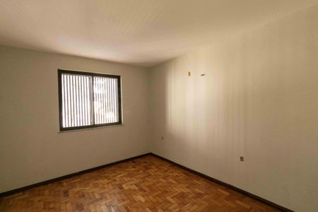 Casa à venda com 430m², 4 quartos e 4 vagasSuíte 1