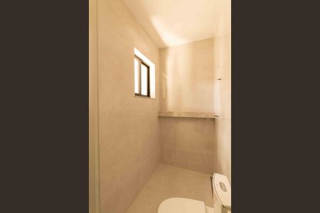 Casa à venda com 430m², 4 quartos e 4 vagasBanheiro Suíte 1