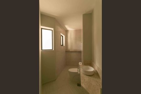 Casa à venda com 430m², 4 quartos e 4 vagasBanheiro Suíte 1