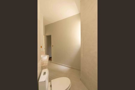 Casa à venda com 430m², 4 quartos e 4 vagasBanheiro Suíte 1