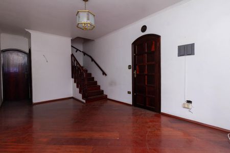 Casa à venda com 127m², 2 quartos e 3 vagas Casa à venda com 127m², 2 quartos e 3 vagasSala