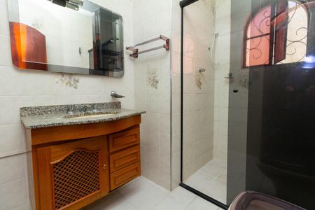 Casa à venda com 127m², 2 quartos e 3 vagas Casa à venda com 127m², 2 quartos e 3 vagasBanheiro da suíte 1