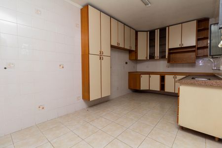 Casa à venda com 127m², 2 quartos e 3 vagas Casa à venda com 127m², 2 quartos e 3 vagasCozinha