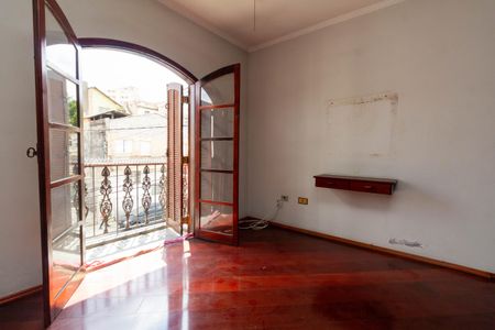 Casa à venda com 127m², 2 quartos e 3 vagas Casa à venda com 127m², 2 quartos e 3 vagasQuarto 1 - suíte com varanda