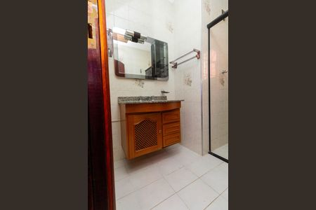 Casa à venda com 127m², 2 quartos e 3 vagas Casa à venda com 127m², 2 quartos e 3 vagasBanheiro da suíte 1