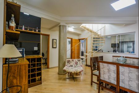 Apartamento à venda com 340m², 4 quartos e 4 vagas Apartamento à venda com 340m², 4 quartos e 4 vagasSala de Jantar