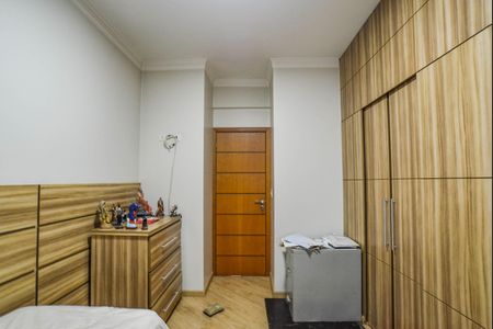 Apartamento à venda com 340m², 4 quartos e 4 vagas Apartamento à venda com 340m², 4 quartos e 4 vagasSuíte 3