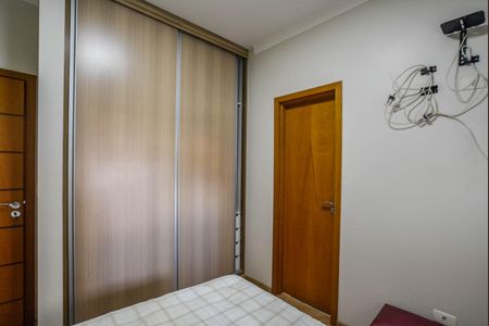Apartamento à venda com 340m², 4 quartos e 4 vagas Apartamento à venda com 340m², 4 quartos e 4 vagasSuíte 1