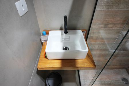 Casa à venda com 140m², 3 quartos e 3 vagasQuarto 2 - Suíte Banheiro 