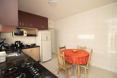 Apartamento à venda com 150m², 2 quartos e 2 vagas Apartamento à venda com 150m², 2 quartos e 2 vagasCozinha