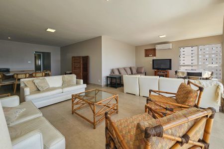 Apartamento para alugar com 192m², 4 quartos e 2 vagas Apartamento para alugar com 192m², 4 quartos e 2 vagasSala