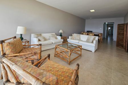 Apartamento para alugar com 192m², 4 quartos e 2 vagas Apartamento para alugar com 192m², 4 quartos e 2 vagasSala