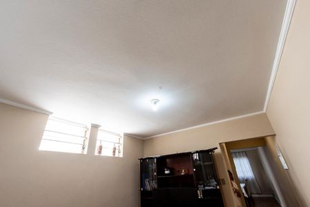 Casa à venda com 250m², 3 quartos e 2 vagasSala