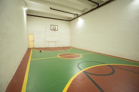 Apartamento à venda com 76m², 2 quartos e 2 vagas Apartamento à venda com 76m², 2 quartos e 2 vagasÁREA COMUM- QUADRA ESPORTIVA