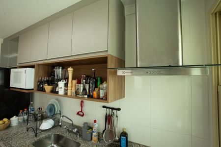 Apartamento à venda com 76m², 2 quartos e 2 vagas Apartamento à venda com 76m², 2 quartos e 2 vagasCOZINHA