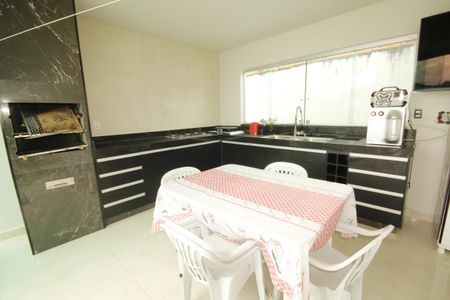 Casa à venda com 200m², 3 quartos e 2 vagasÁrea Gourmet