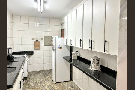 Apartamento à venda com 136m², 4 quartos e 3 vagas Apartamento à venda com 136m², 4 quartos e 3 vagasCozinha