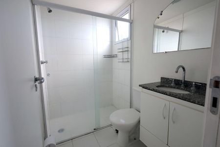 Apartamento à venda com 75m², 2 quartos e 2 vagas Apartamento à venda com 75m², 2 quartos e 2 vagasBanheiro Suíte