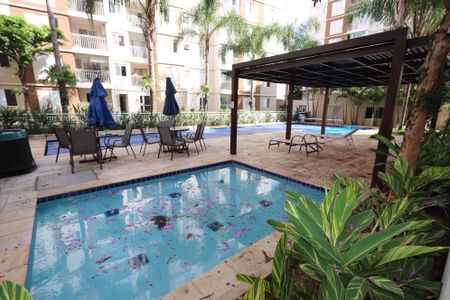 Apartamento à venda com 59m², 3 quartos e 1 vagaÁrea comum - Piscina