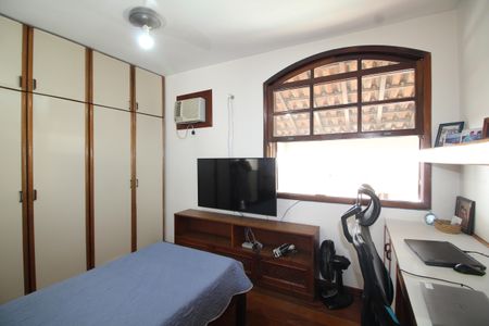 Casa de condomínio à venda com 307m², 4 quartos e 2 vagasQuarto 2