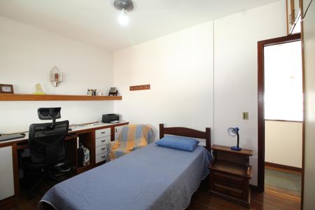 Casa de condomínio à venda com 307m², 4 quartos e 2 vagasQuarto 2