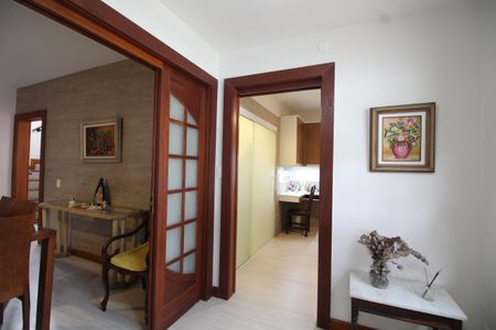 Casa de condomínio à venda com 307m², 4 quartos e 2 vagasSala - Antessala