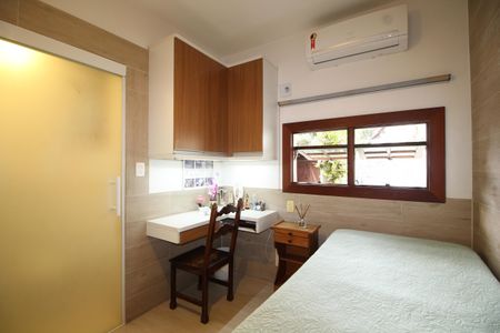 Casa de condomínio à venda com 307m², 4 quartos e 2 vagasQuarto 4 - Suíte