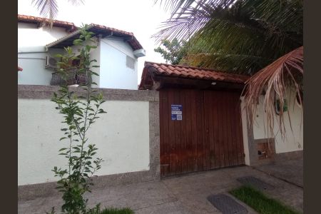 Casa de condomínio à venda com 307m², 4 quartos e 2 vagas Casa de condomínio à venda com 307m², 4 quartos e 2 vagasPlaca Quinto Andar