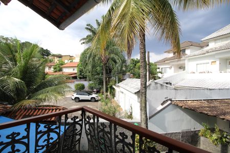 Casa de condomínio à venda com 307m², 4 quartos e 2 vagasQuarto 1 - Varanda/Vista