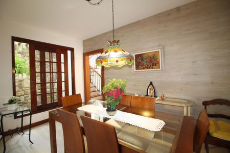 Casa de condomínio à venda com 307m², 4 quartos e 2 vagasSala de Jantar