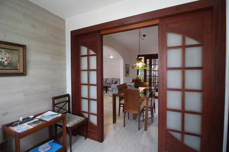 Casa de condomínio à venda com 307m², 4 quartos e 2 vagasSala - Antessala