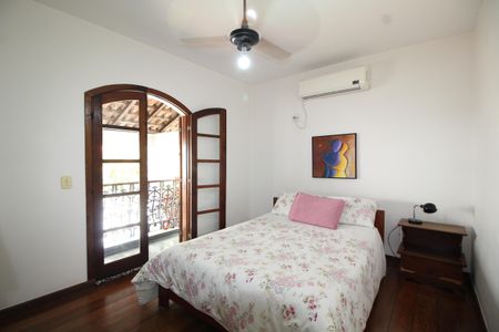 Casa de condomínio à venda com 307m², 4 quartos e 2 vagasQuarto 3 - Suíte