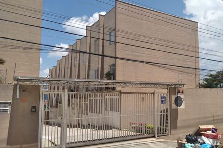 Casa de condomínio à venda com 90m², 2 quartos e 2 vagas Casa de condomínio à venda com 90m², 2 quartos e 2 vagasFachada