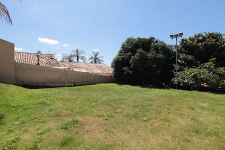 Casa à venda com 370m², 5 quartos e 8 vagasÁrea Externa