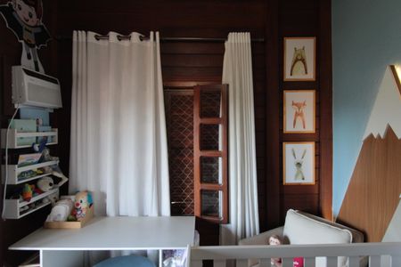 Casa à venda com 370m², 5 quartos e 8 vagasQuarto 3