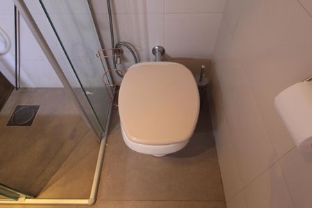 Casa à venda com 370m², 5 quartos e 8 vagasBanheiro