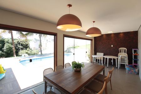 Casa à venda com 370m², 5 quartos e 8 vagasCopa 2