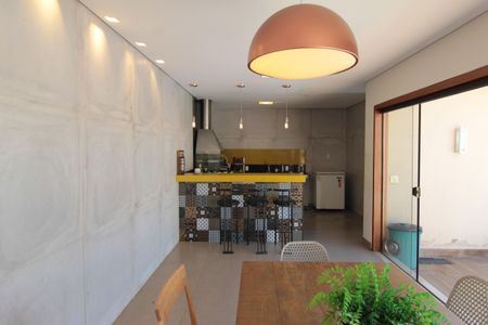 Casa à venda com 370m², 5 quartos e 8 vagasCopa 2