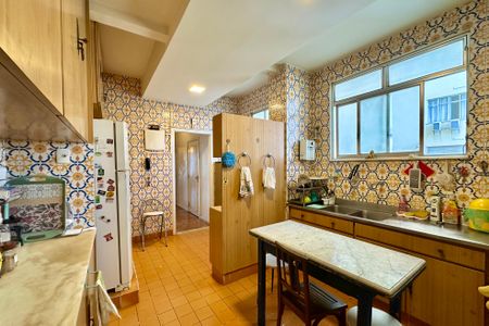 Apartamento à venda com 230m², 4 quartos e sem vagaCozinha