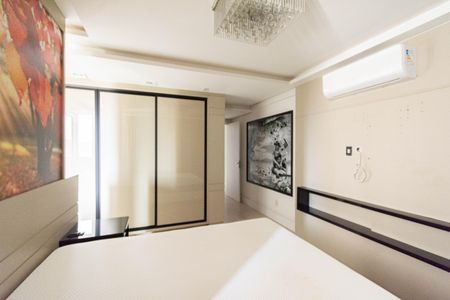 Apartamento à venda com 153m², 2 quartos e 2 vagas Apartamento à venda com 153m², 2 quartos e 2 vagasSuíte 1