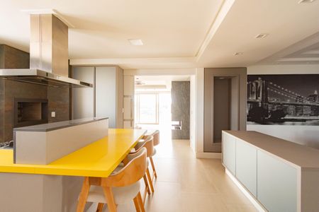 Apartamento à venda com 153m², 2 quartos e 2 vagas Apartamento à venda com 153m², 2 quartos e 2 vagasCopa