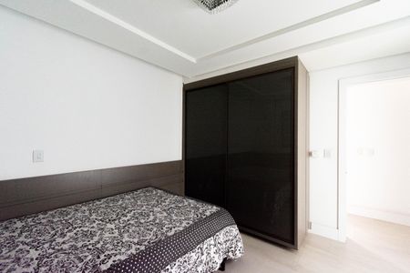 Apartamento à venda com 153m², 2 quartos e 2 vagas Apartamento à venda com 153m², 2 quartos e 2 vagasSuíte 2