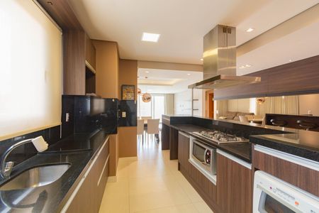 Apartamento à venda com 199m², 3 quartos e 2 vagasCozinha