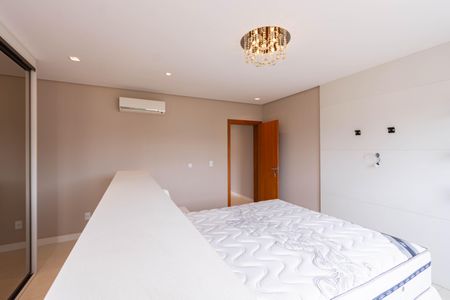 Apartamento à venda com 199m², 3 quartos e 2 vagasQuarto 1