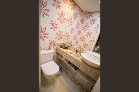 Apartamento à venda com 160m², 3 quartos e 2 vagas Apartamento à venda com 160m², 3 quartos e 2 vagasLavabo